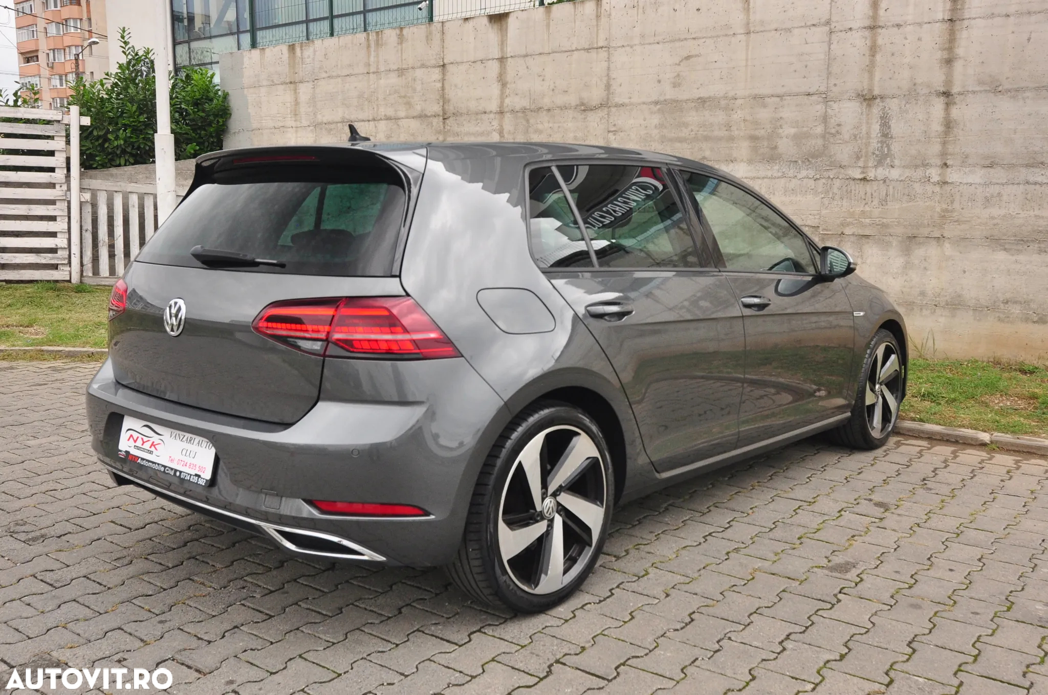 Volkswagen Golf 1.5 TSI ACT OPF BlueMotion DSG Highline - 3