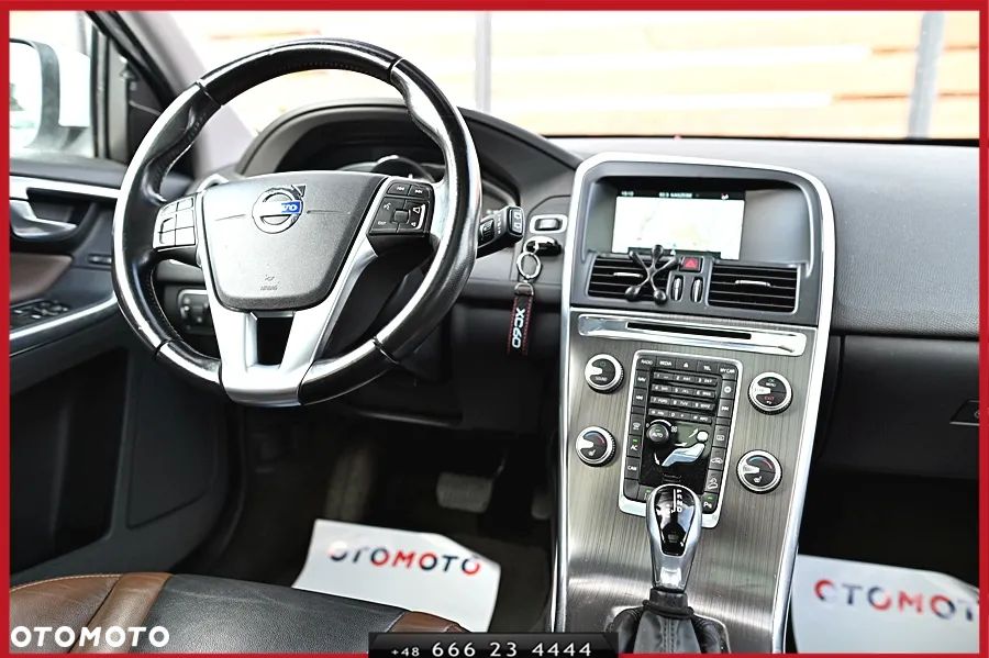 Volvo XC 60 D5 AWD Geartronic Kinetic - 23