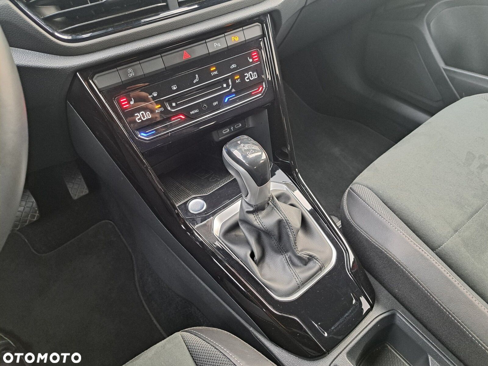 Volkswagen T-Roc 1.5 TSI Style DSG - 23