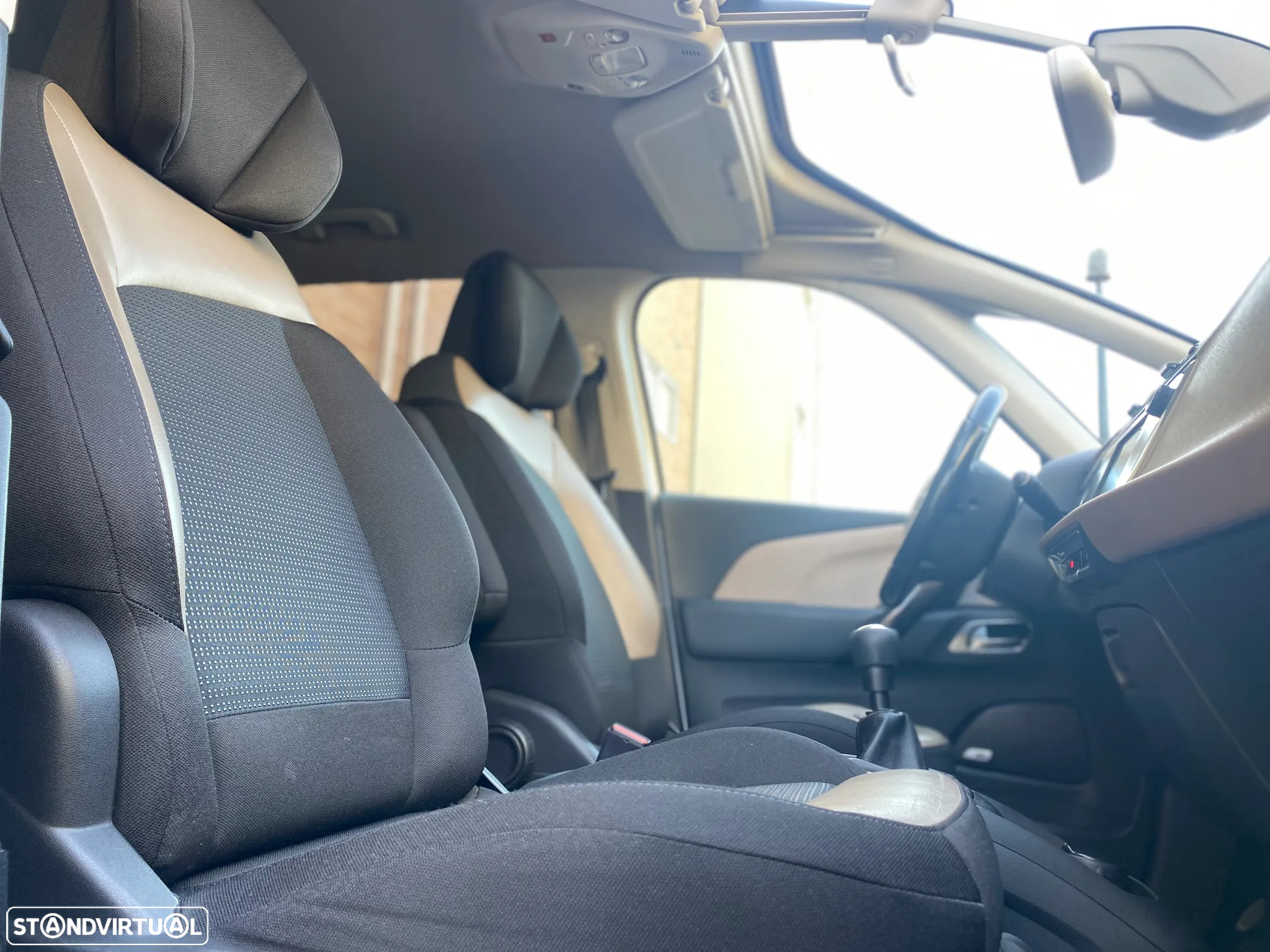 Citroën C4 Grand Picasso 1.6 e-HDi Exclusive - 9