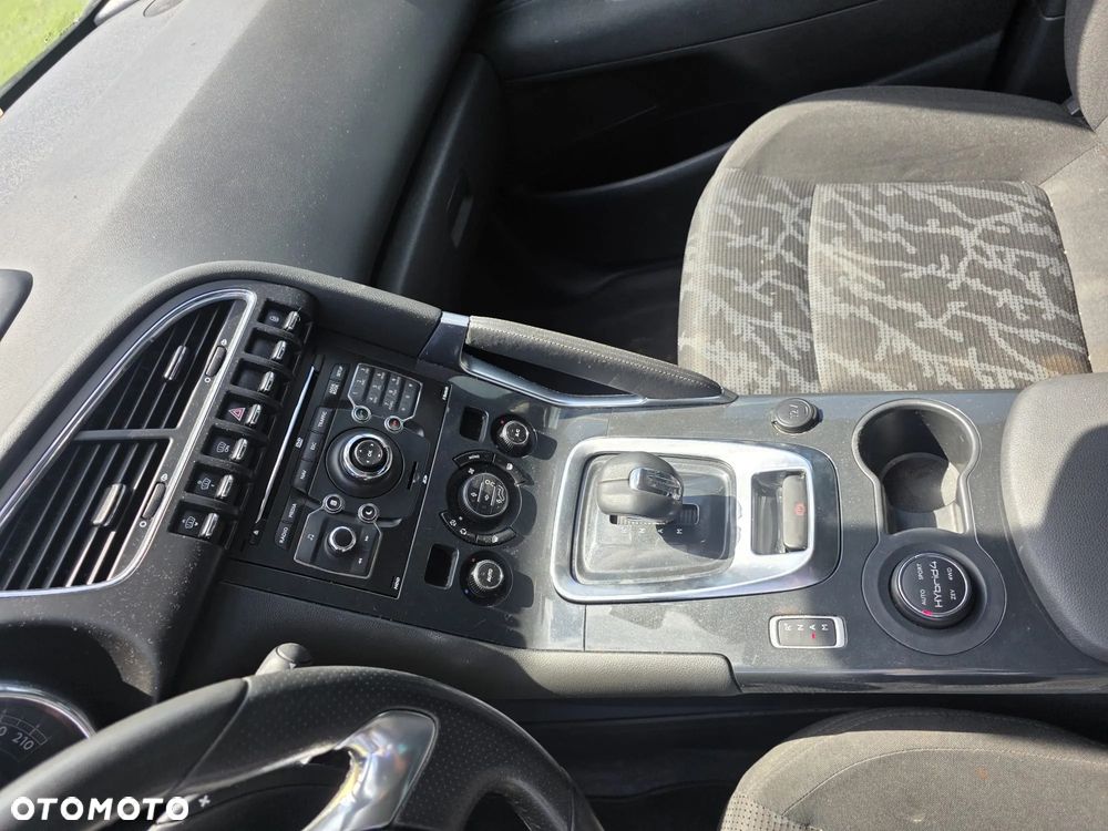 Peugeot 3008 HDi 160 Automatik Allure - 17
