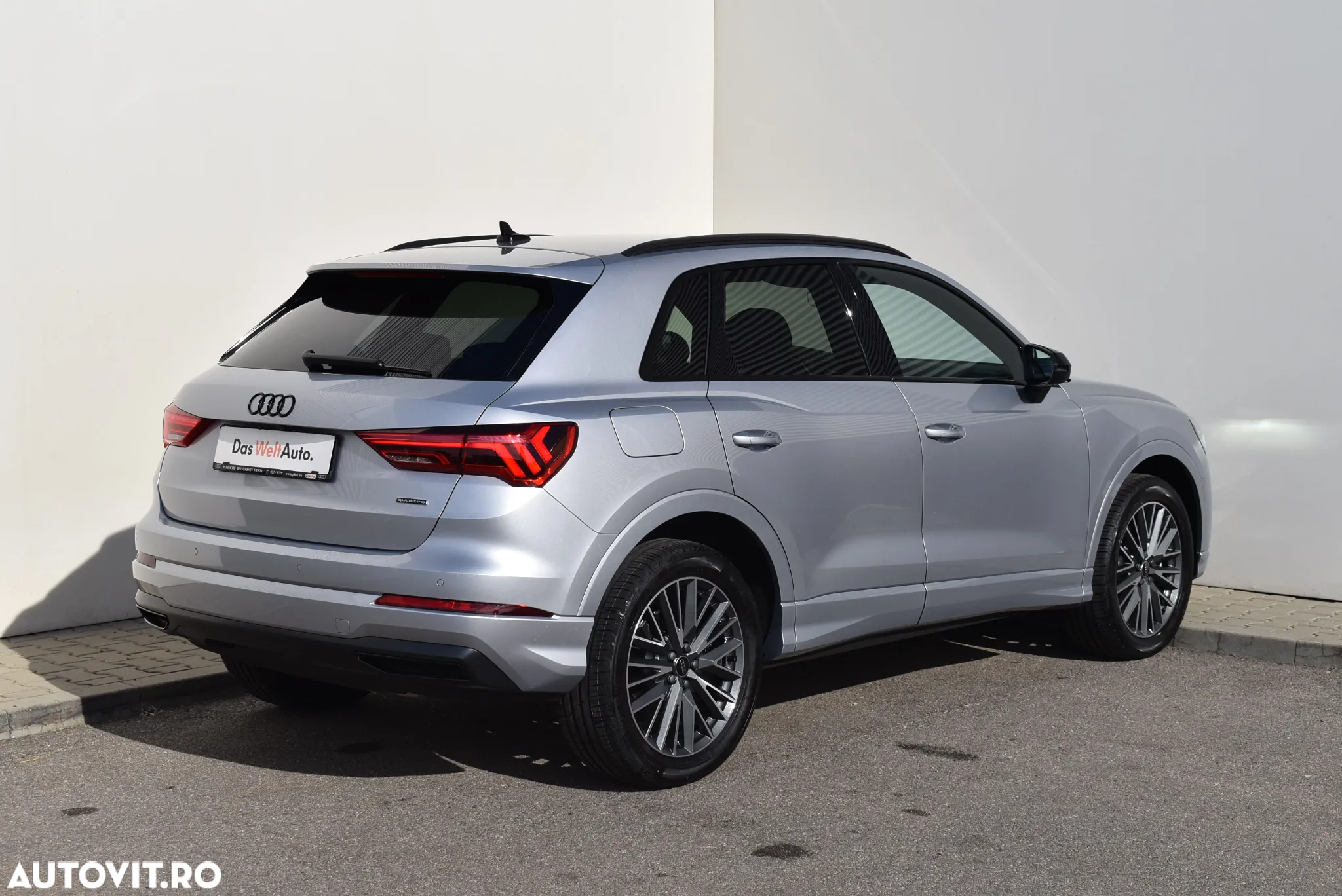 Audi Q3 2.0 40 TFSI S tronic quattro Advanced - 4