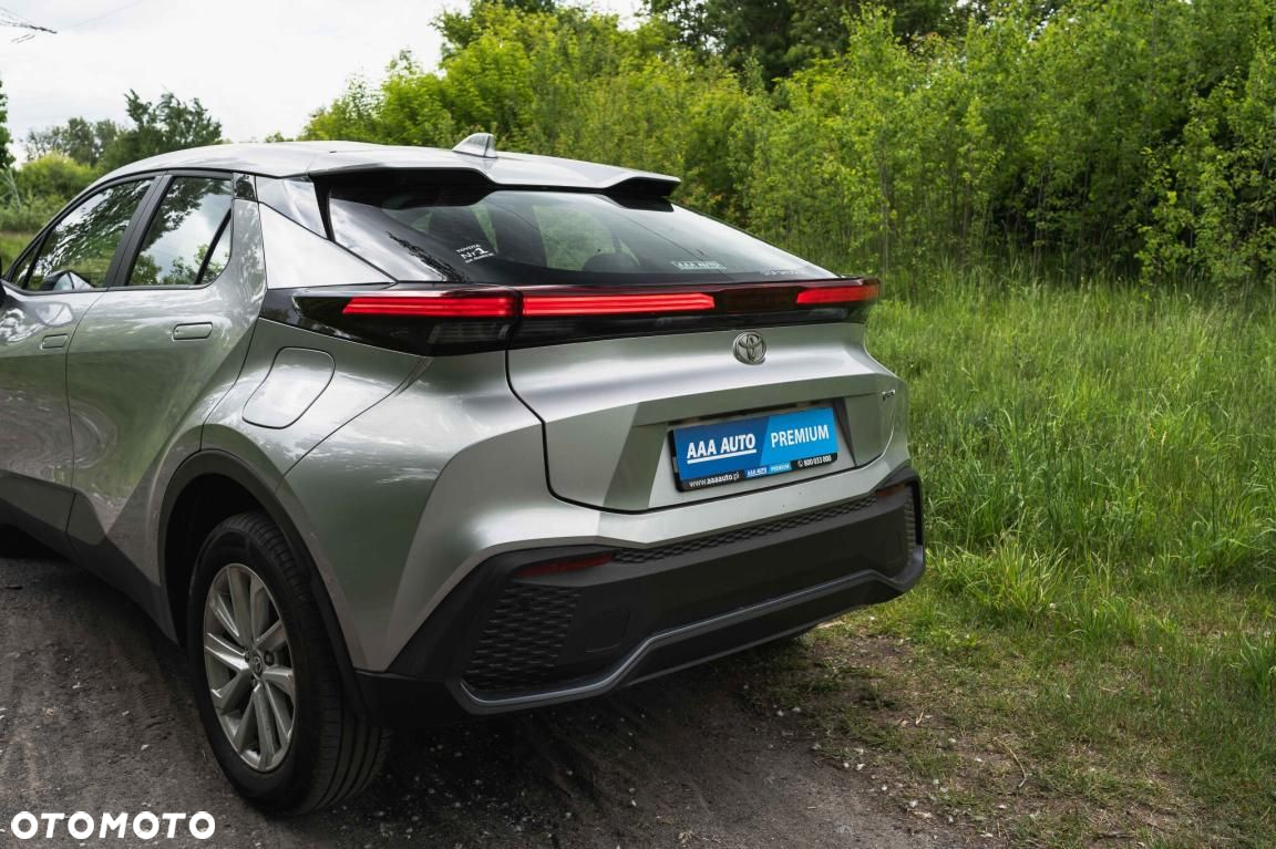Toyota C-HR - 14