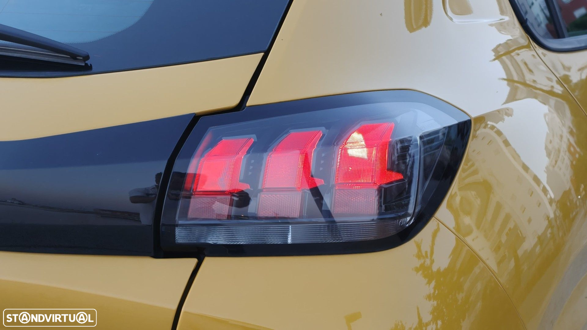 Peugeot 208 1.2 PureTech Active - 22