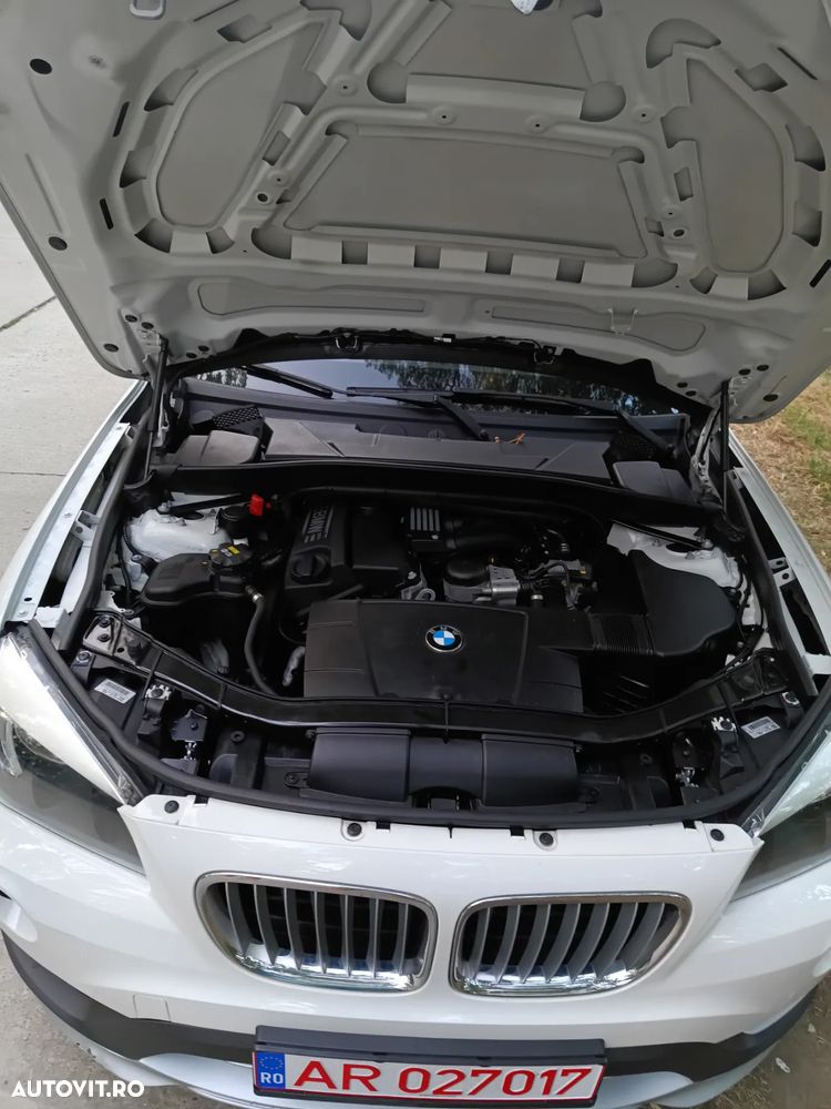 BMW X1 sDrive18i - 11