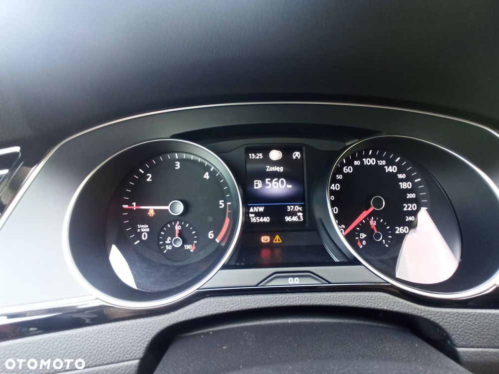 Volkswagen Passat - 14