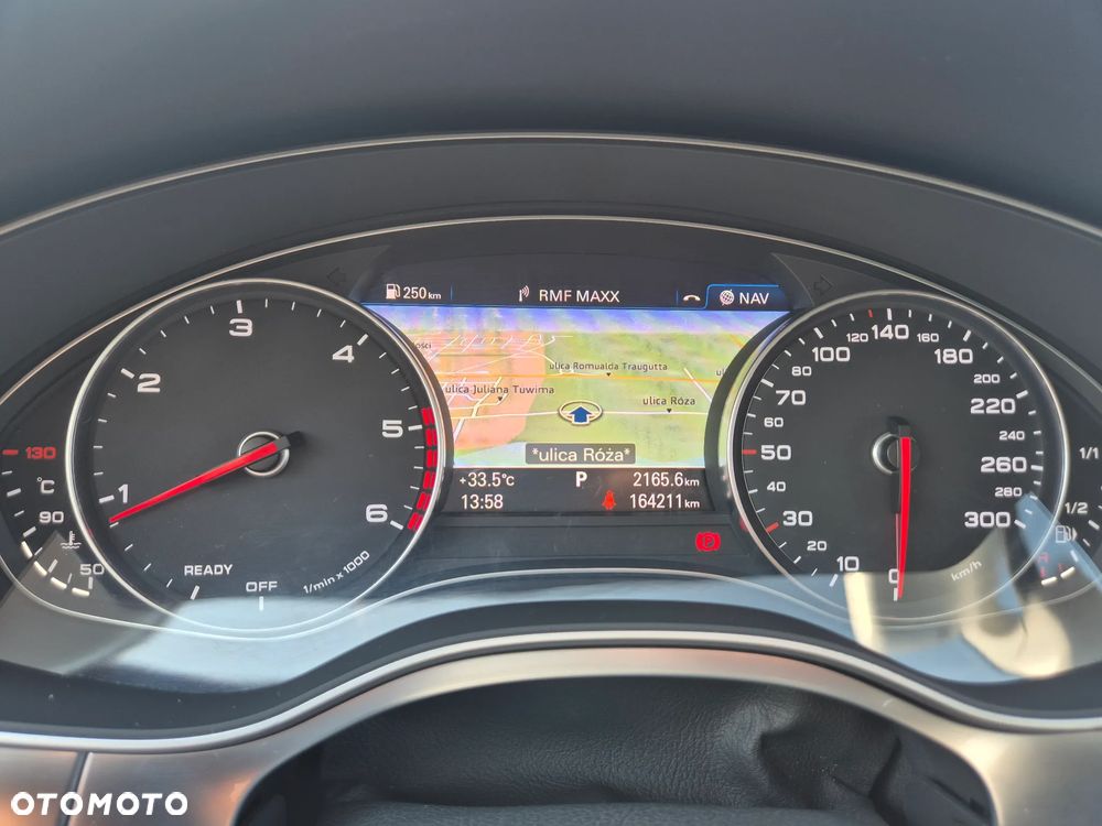 Audi A6 Avant 2.0 TDI Ultra S tronic - 13