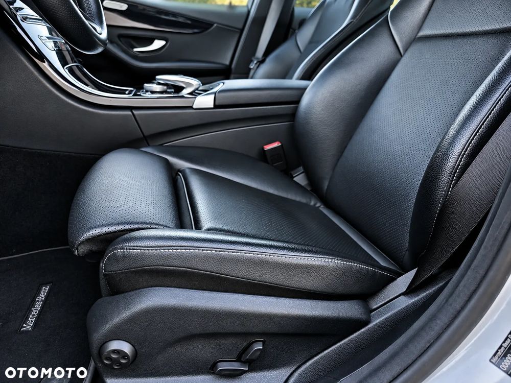 Mercedes-Benz Klasa C 200 9G-TRONIC Edition - 12