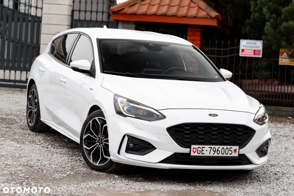 Ford Focus 1.0 EcoBoost Start-Stopp-System ST-LINE STYLE - 2