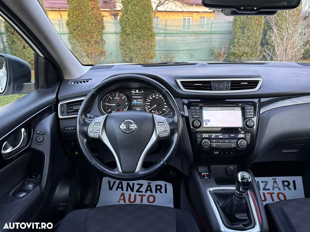 Nissan Qashqai 1.6 DCI N-Connecta - 10