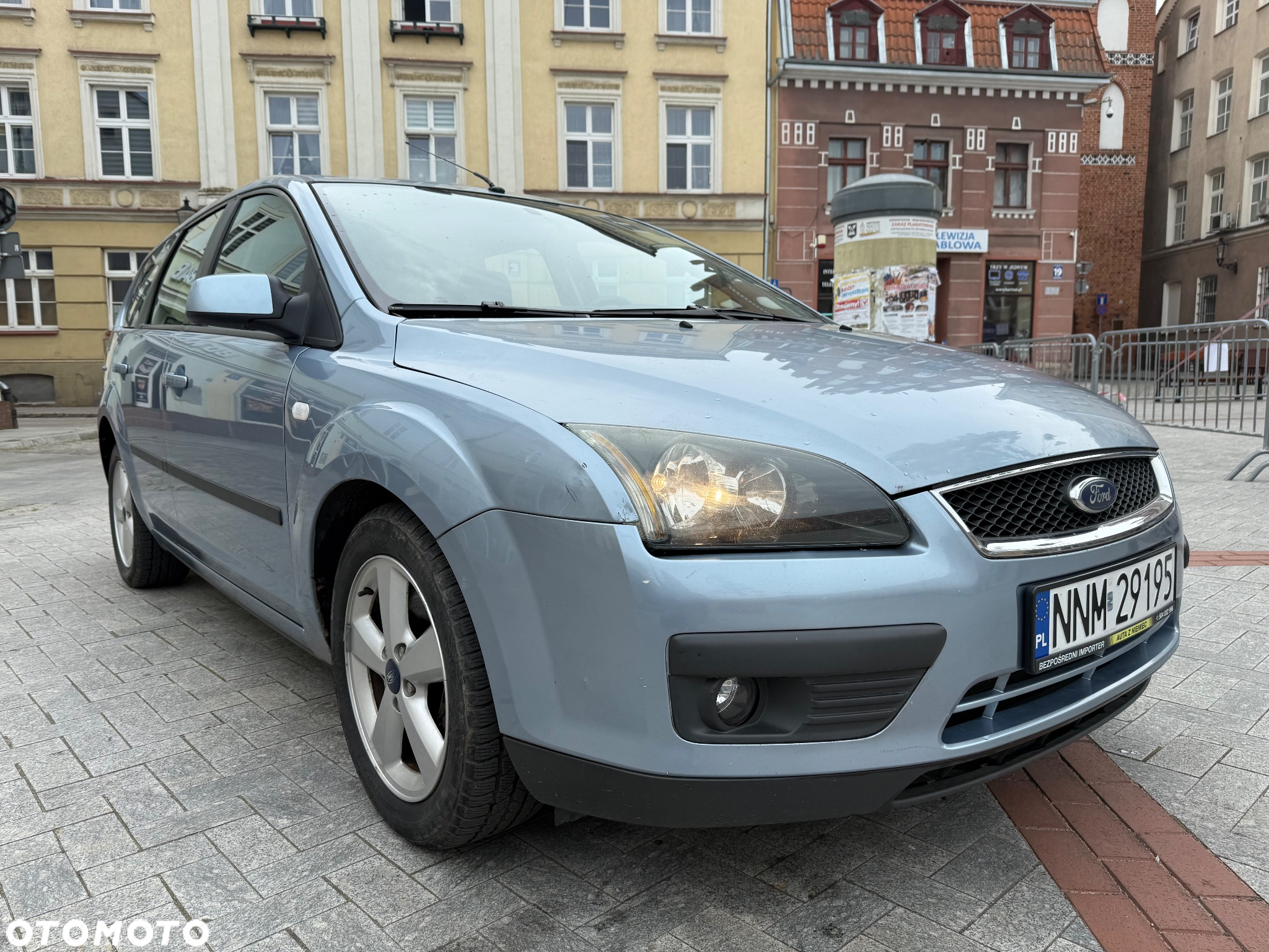 Ford Focus 2.0 Trend + - 17