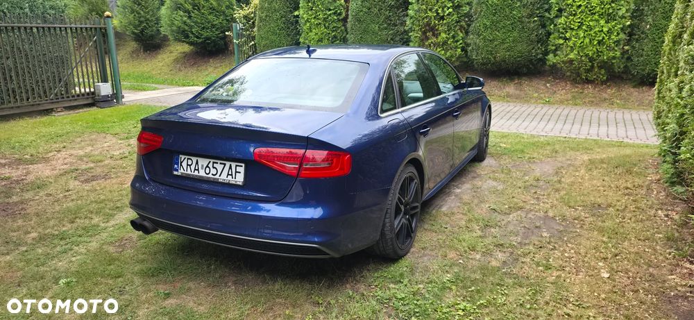 Audi A4 Limousine 2.0 TFSI quattro S line Sportpaket - 4
