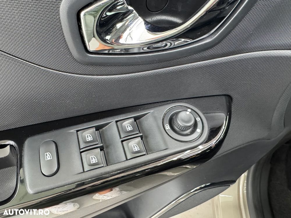 Renault Captur ENERGY dCi 90 Start&Stop Luxe - 25