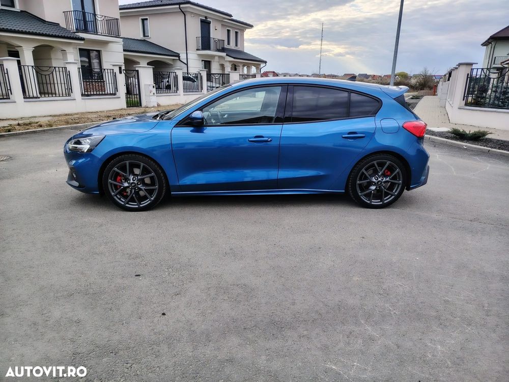 Ford Focus - 13