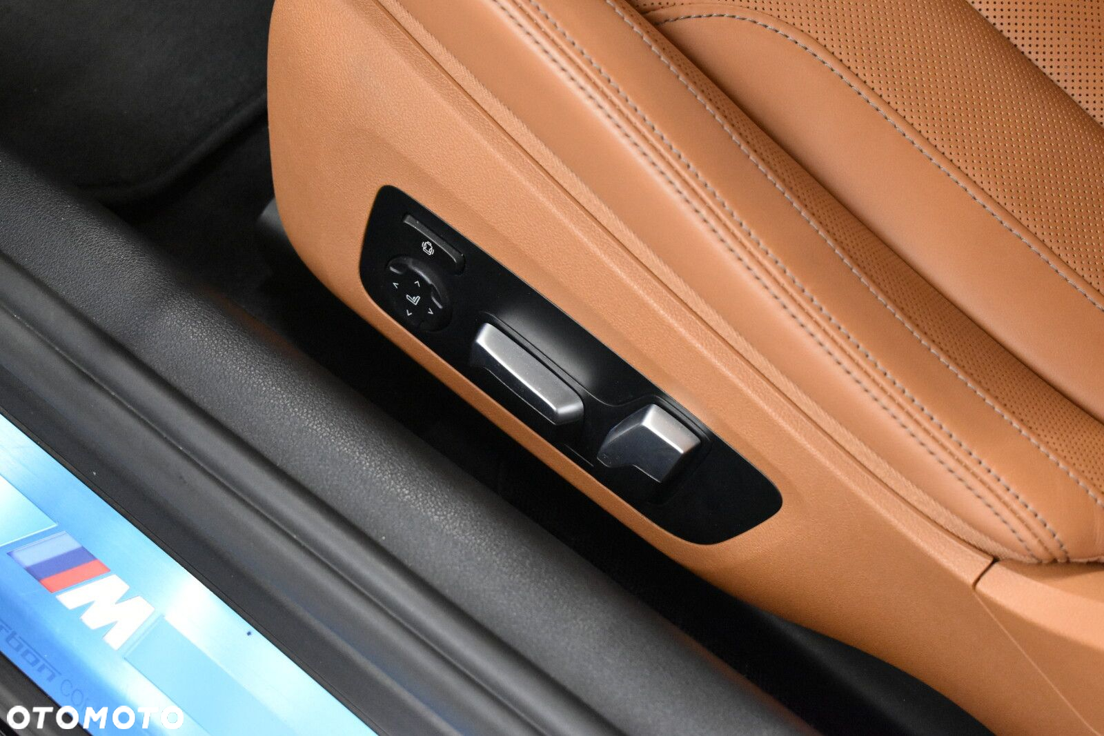 BMW Seria 8 - 10