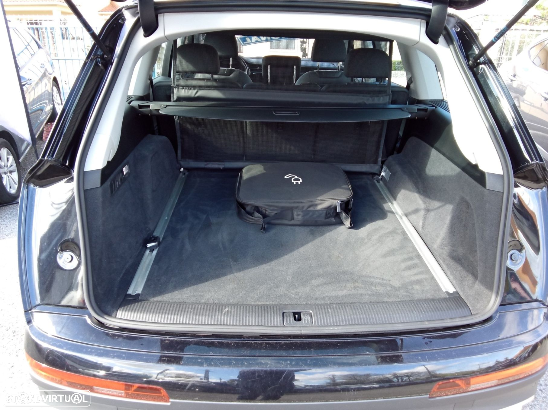 Audi Q7 55 TFSIe quattro Tiptronic - 10