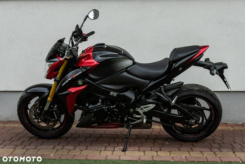 Suzuki GSX - 5