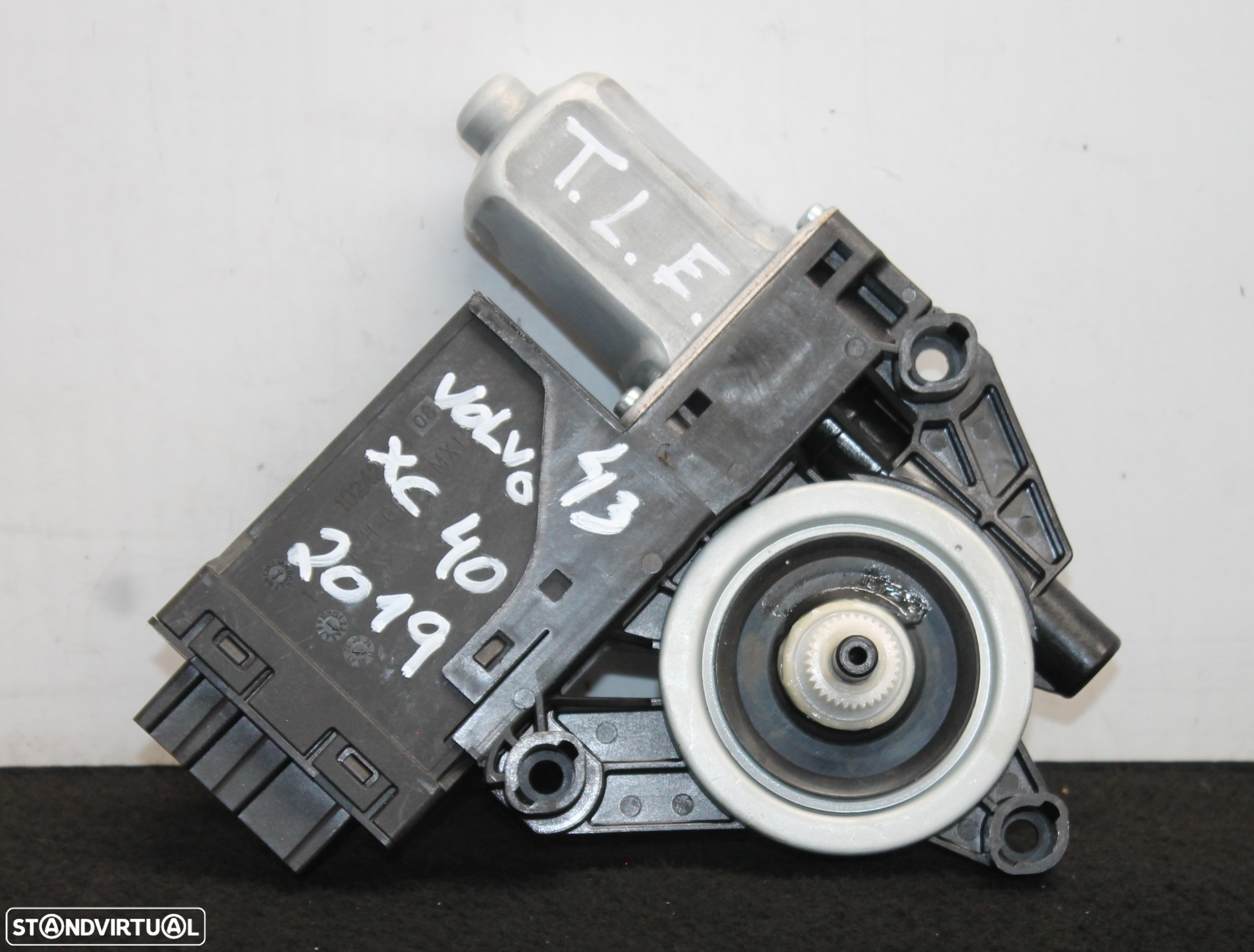 MOTOR ELEVATÓRIO DO VIDRO TRASEIRO ESQUERDO VOLVO XC40 - 2