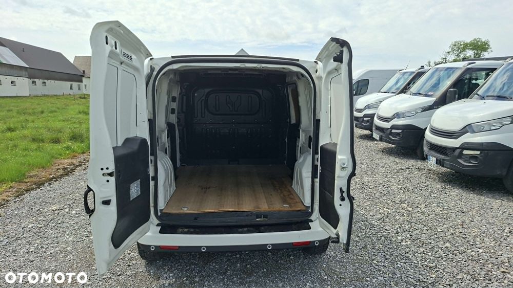 Fiat DOBLO 1.6 - 11