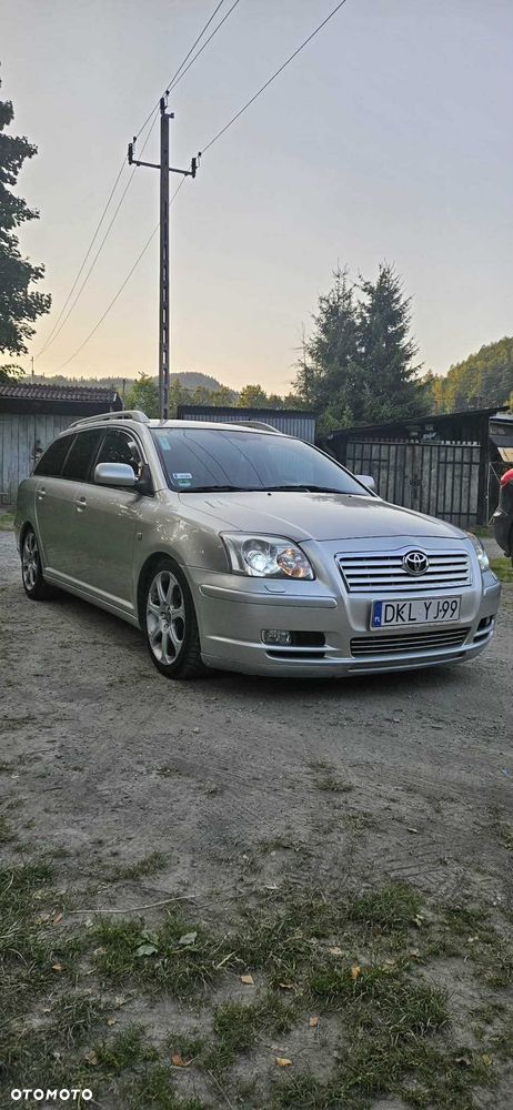Toyota Avensis - 2