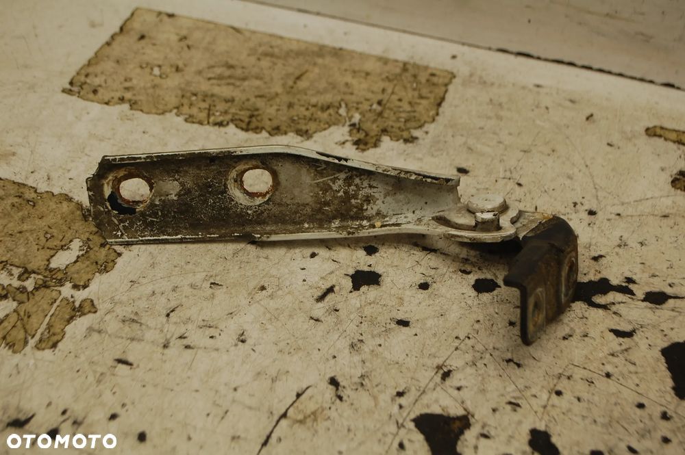 ZAWIAS MASKI LEWY PRAWY PRZÓD PRZEDNI 8P0823302 8P0823301 AUDI A3 8P LY3J - 7