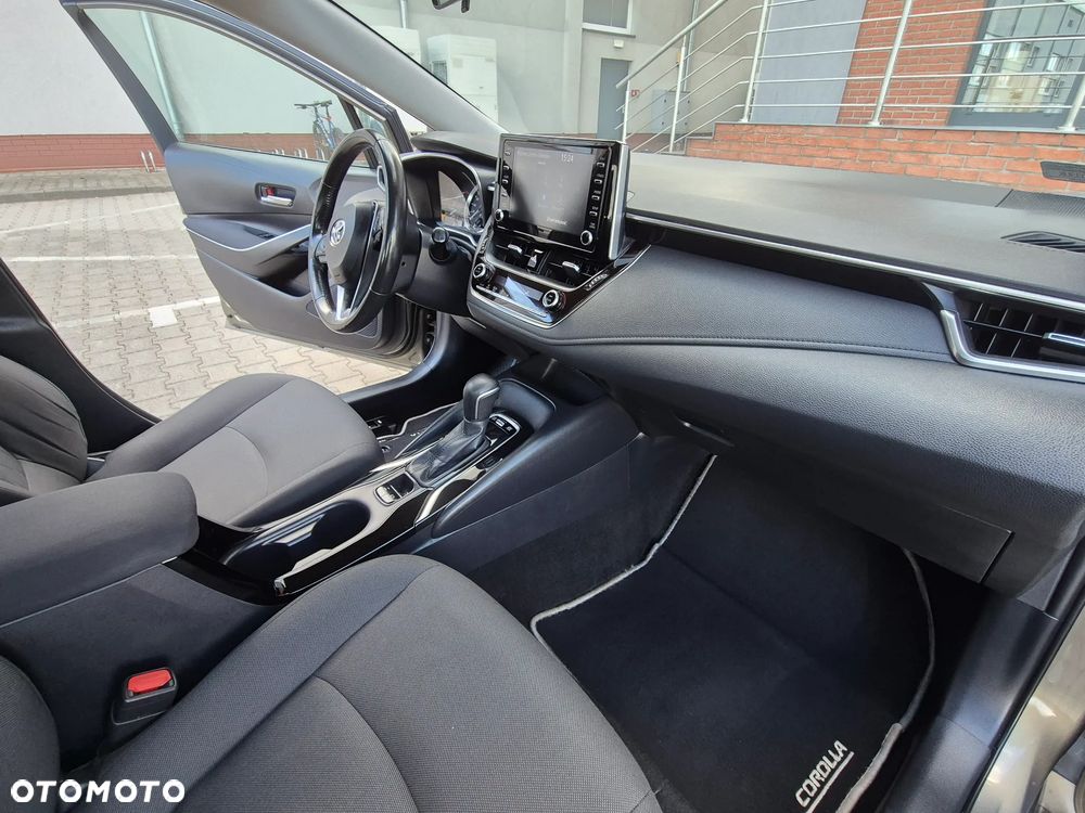 Toyota Corolla - 18