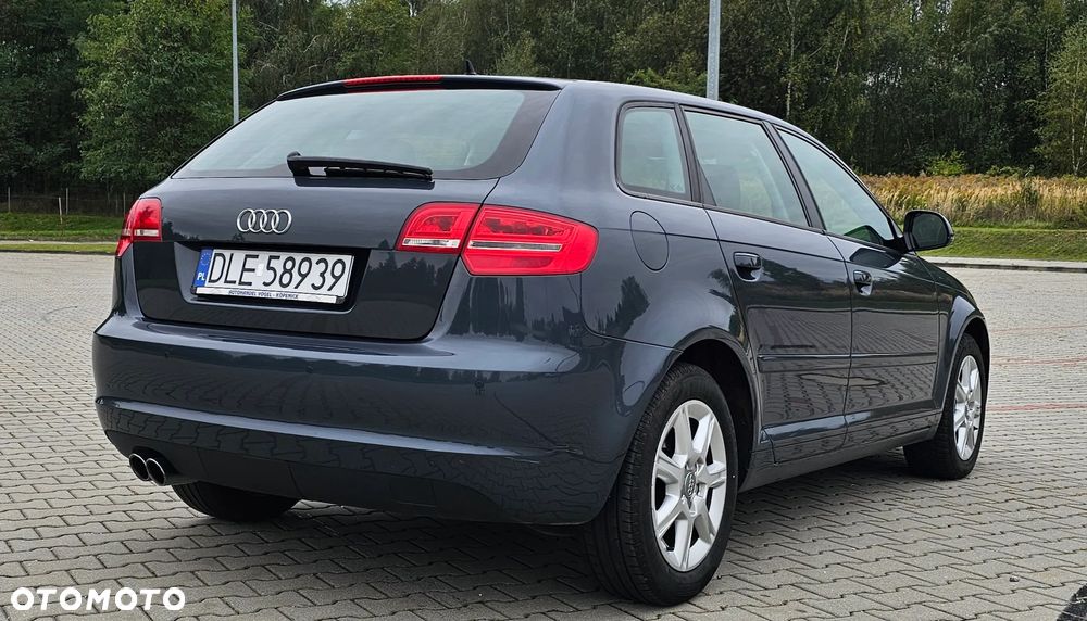 Audi A3 2.0 TDI DPF (DSG) S tronic Ambition - 8