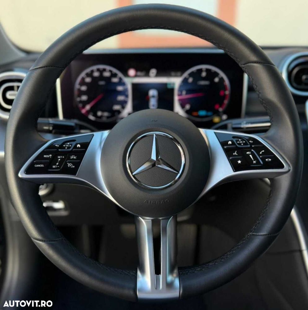 Mercedes-Benz C - 23