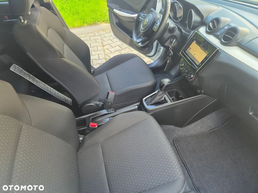 Suzuki Swift 1.2 Dualjet Hybrid CVT Comfort - 17