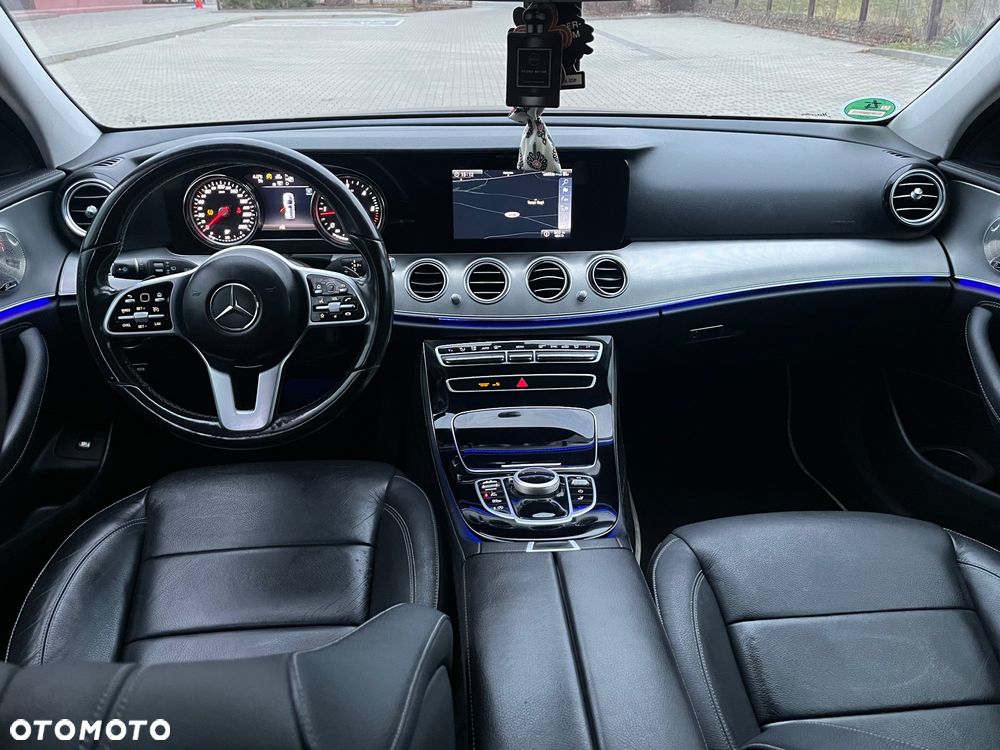 Mercedes-Benz Klasa E 220 d 9G-TRONIC Avantgarde - 6