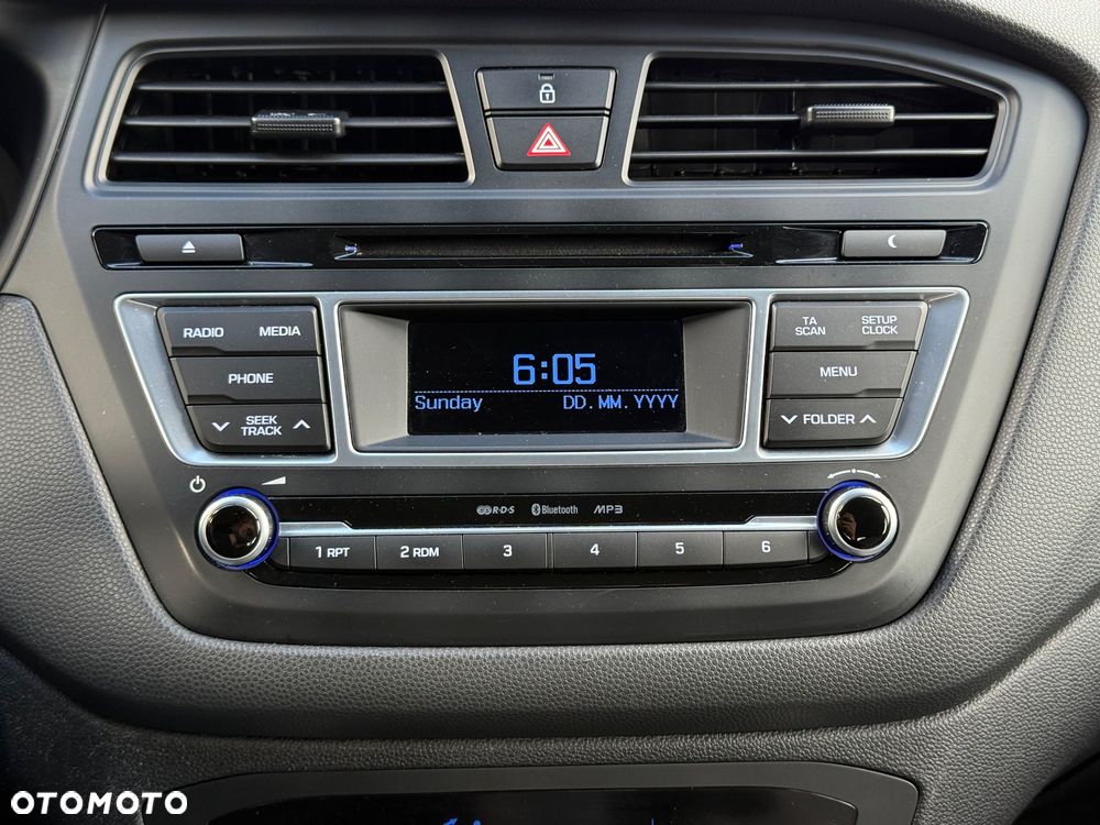 Hyundai i20 1.2 Trend - 16