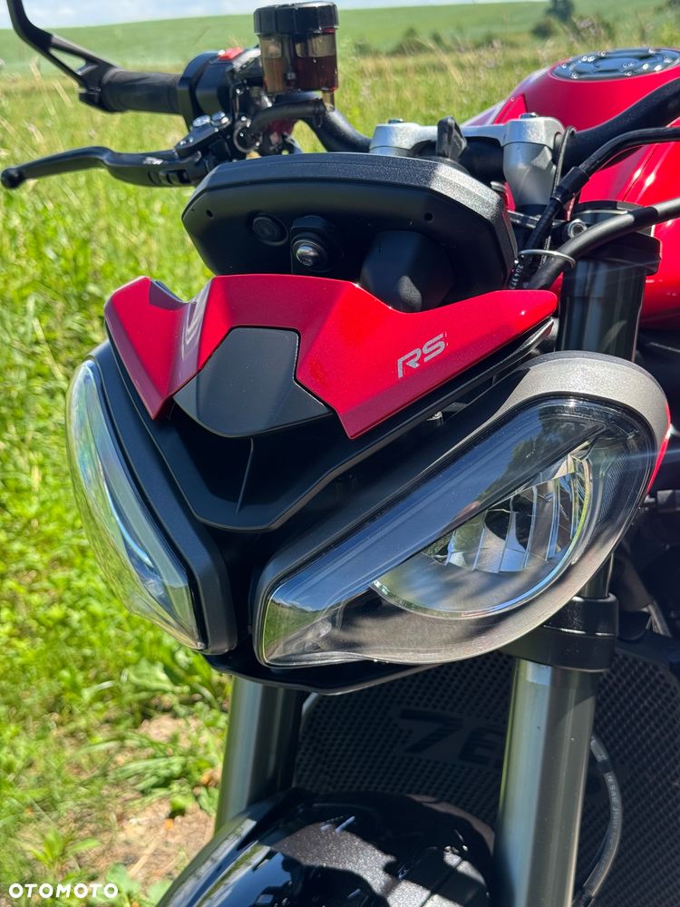 Triumph Street Triple - 17