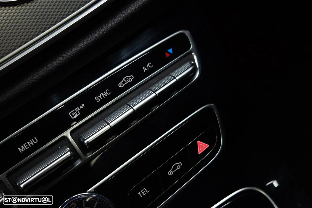 Mercedes-Benz E 220 d AMG Line - 33