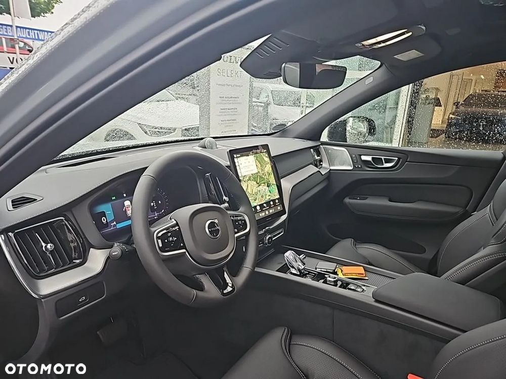 Volvo XC 60 B5 B AWD Ultra Black Edition - 13