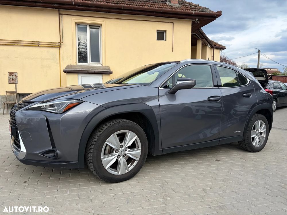 Lexus UX 250h Business Edition - 29
