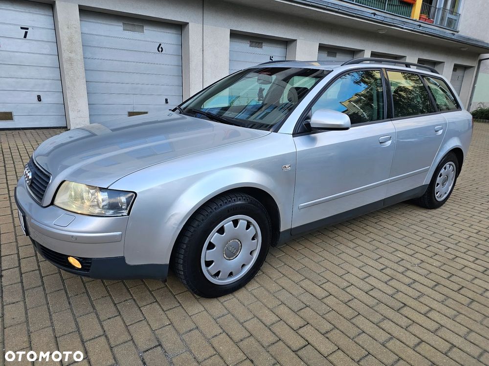 Audi A4 Avant - 4