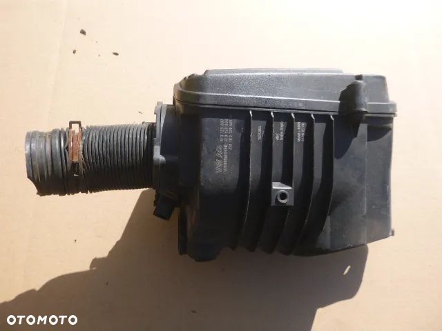 OBUDOWA FILTRA POWIETRZA SEAT ALTEA 2.0 FSI - 6