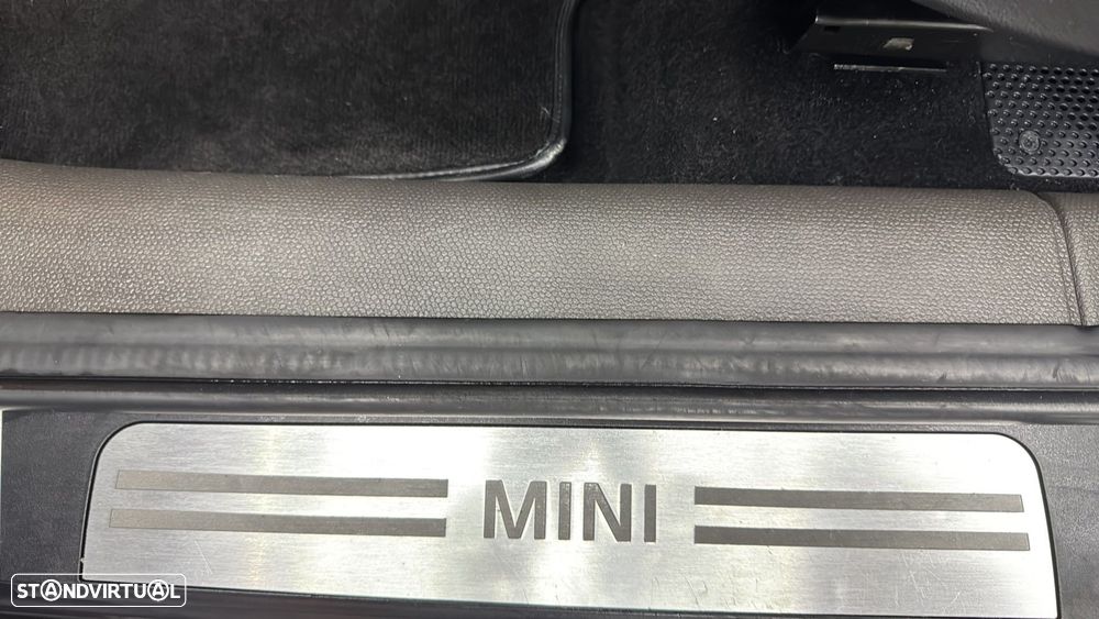 MINI Countryman Cooper D - 17