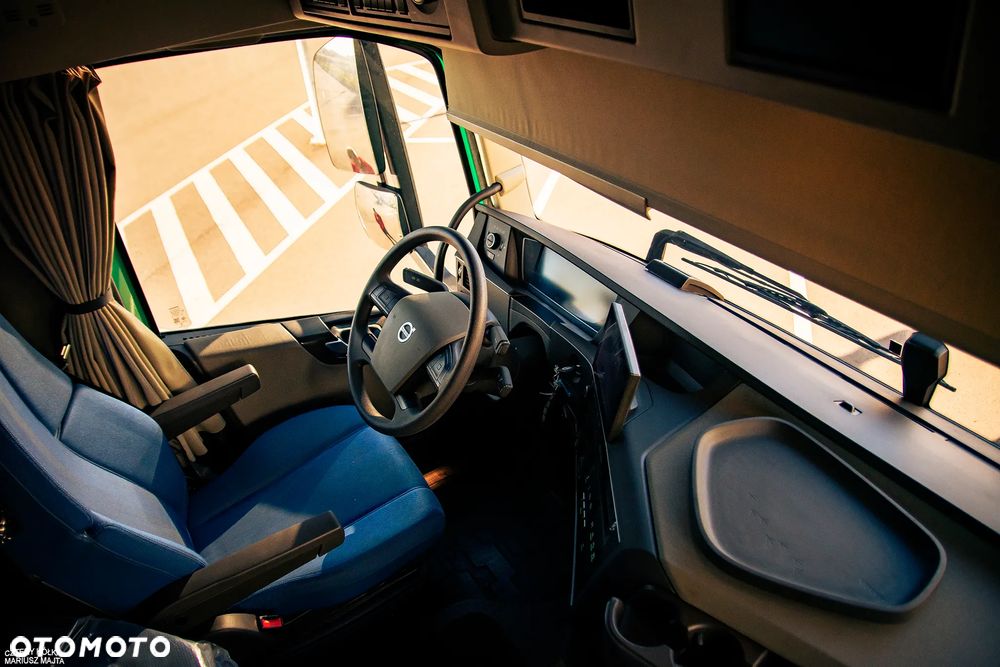 Volvo FH4 500 I-SAVE 2022r Salon PL waga: 6.900KG STANDARD VEB+ Felgi ALU - 4