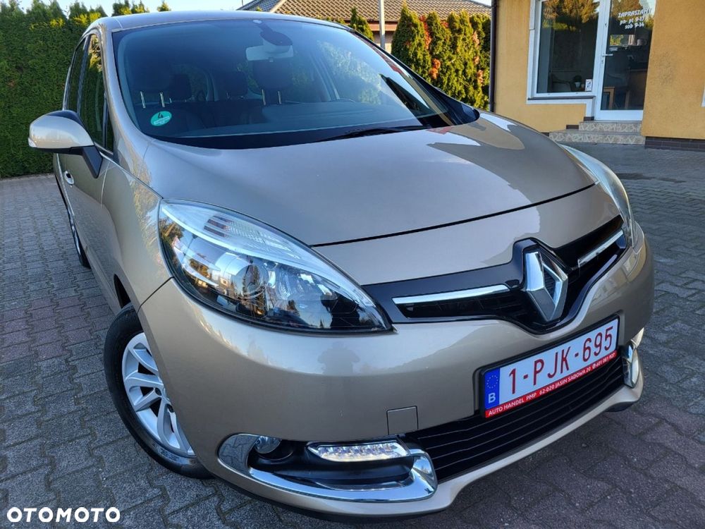 Renault Grand Scenic - 32