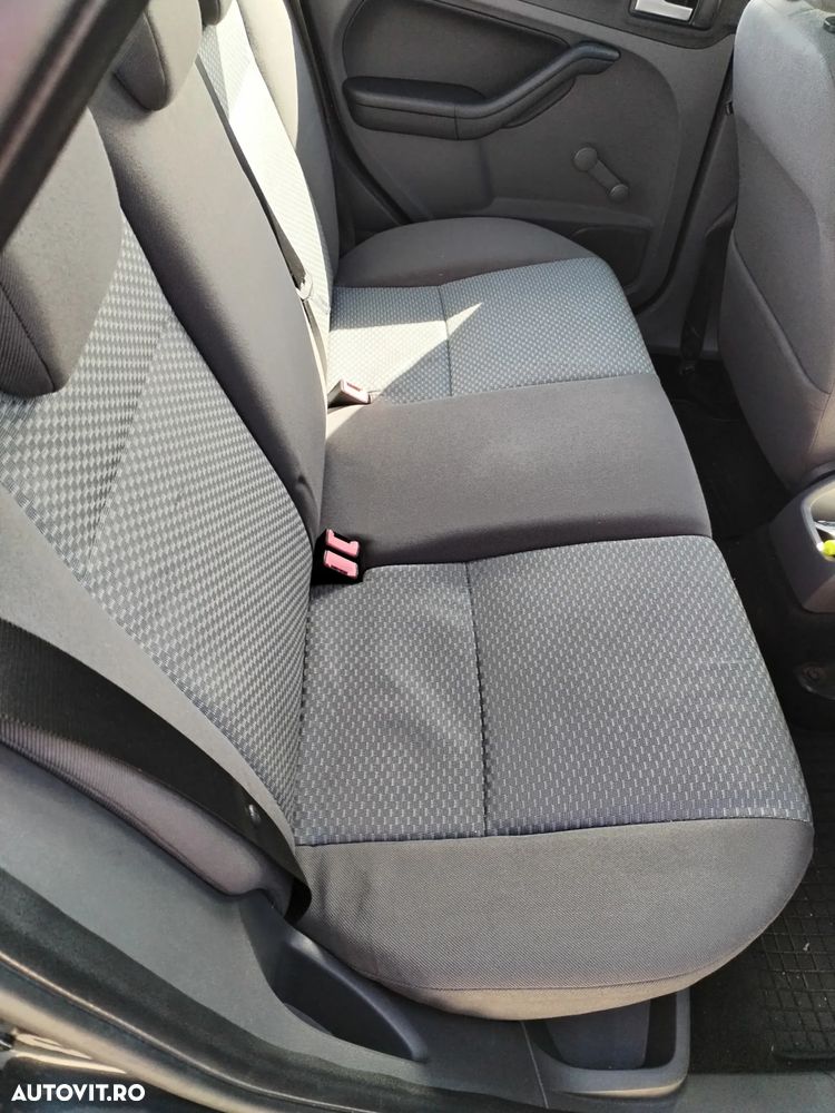 Ford Focus 1.6 Trend - 9