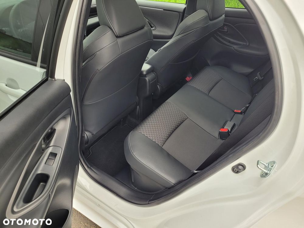 Toyota Yaris 130 1.5 VVT-i Premiere Edition - 9