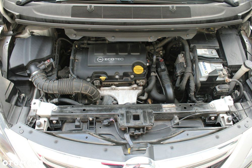 Opel Zafira - 33