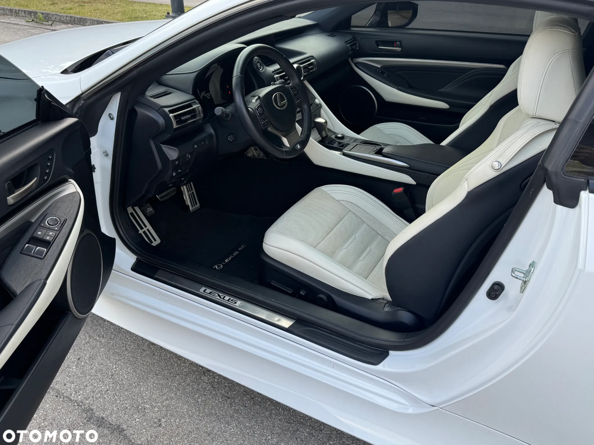 Lexus RC F Ultimate Edition - 21