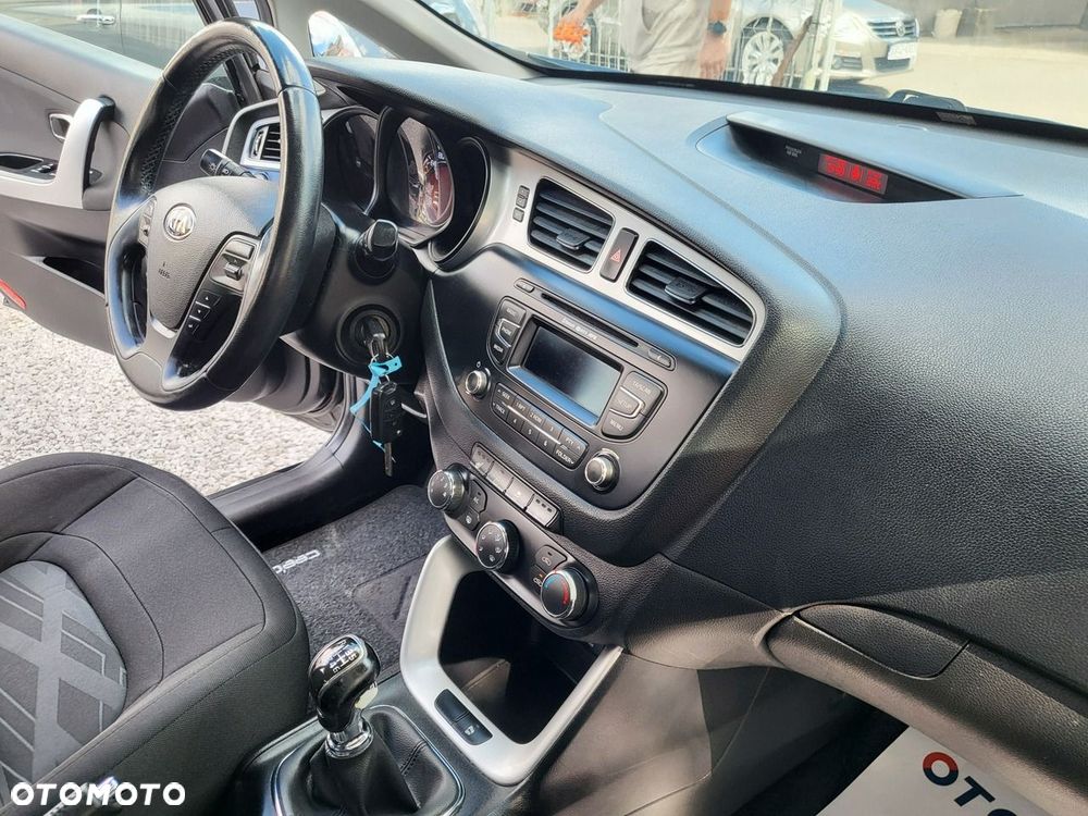 Kia Ceed - 19
