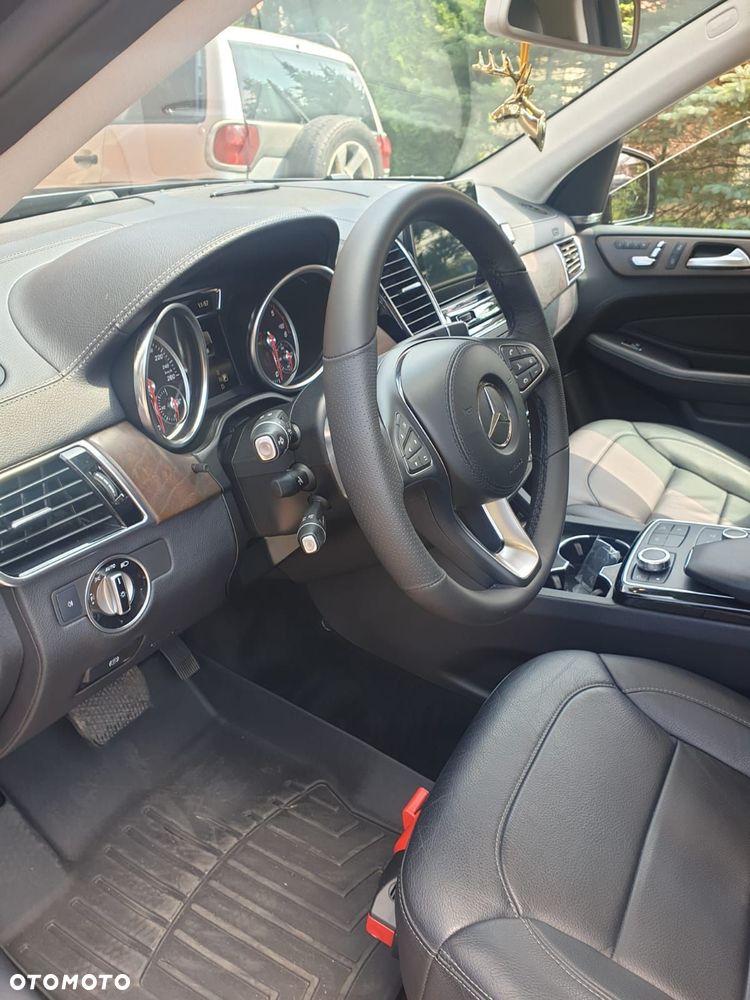 Mercedes-Benz GLS - 6