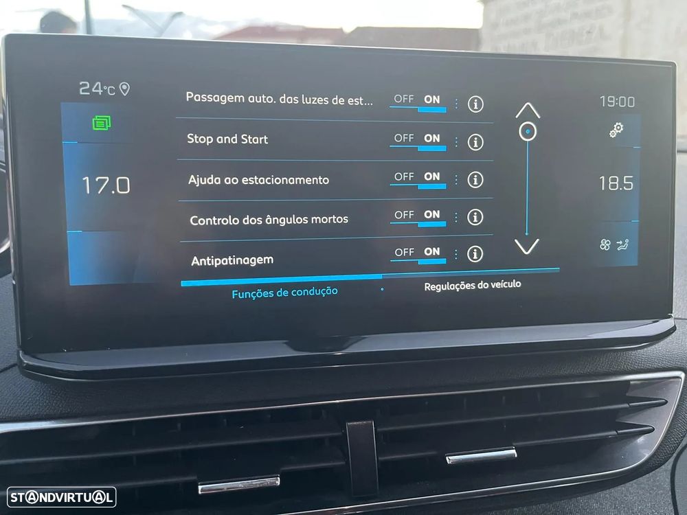 Peugeot 3008 1.5 BlueHDi Allure EAT8 - 34