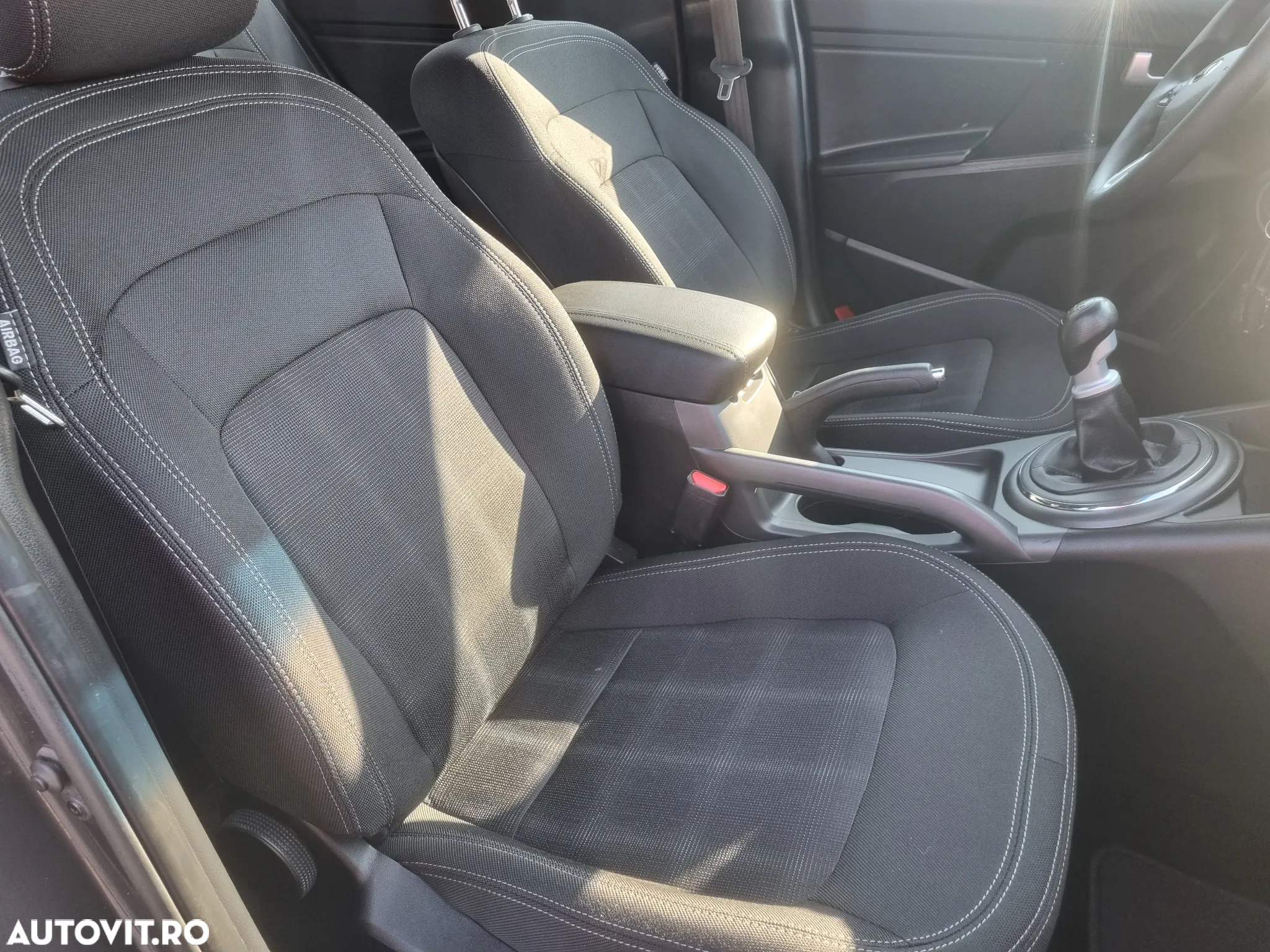Kia Sportage 2,0 CRDI AWD Dream-Team Edition - 8