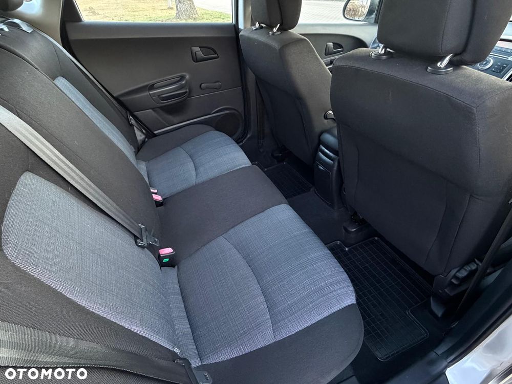 Kia Ceed 1.6 CRDi 90 Vision - 25