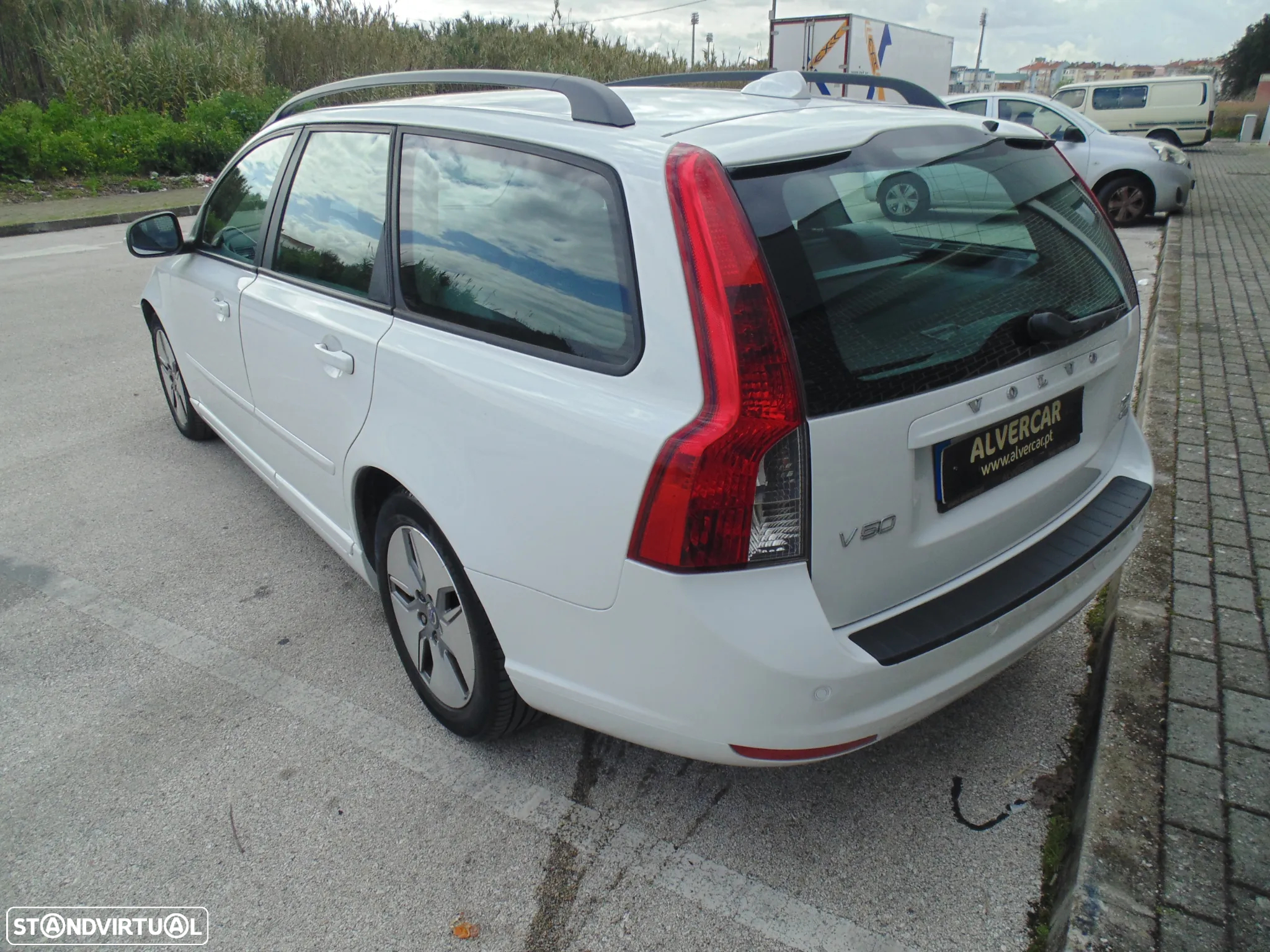 Volvo V50 1.6 D Drive Momentum Start/Stop - 12